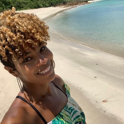 A view of island life through urban eyes. Life and times of a curly girl + beach enthusiast + travel planner. Group travel for GIRLS that are ready to GO 💕