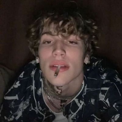 marisanntos___'s profile picture. ela/dela.