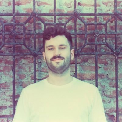 tomnavar's profile picture. He/him 🌈