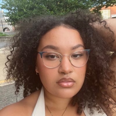 anaiyella's profile picture. 