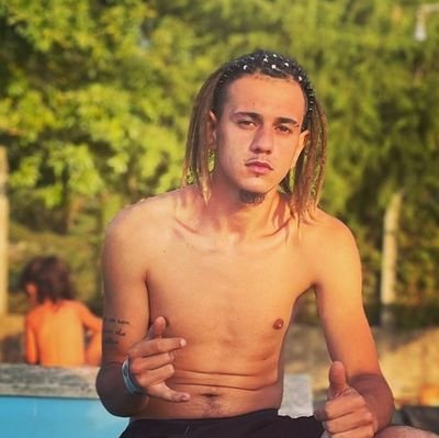 Nigga ez ta fala ez ta julga, sem conxi bu passado..
Rasta Vibes Only 🦁💯