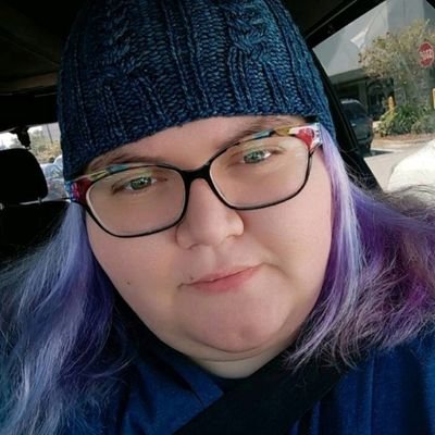 chasethesunset's profile picture. #ActuallyAutistic ☆ too many crafts ☆ currently learning about intersectional humanism ☆ #AccessibilityForAll - image IDs use many spoons but I keep trying ☆