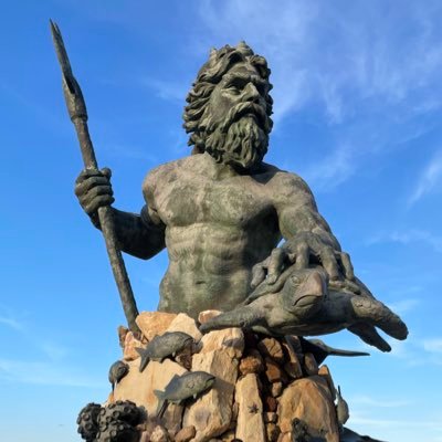 6Gordon_Gekko23's profile picture. Still dabs. Misses Harambe. Vikings 4-Life. 💰 Not bad at gambling but talented at keeping the house in business. 🎰