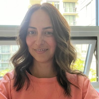 freelance 👻 writer & author | healthcare & patient advocate (#endometriosis #chronicillness) | #mindfulness #meditation teacher | 📍HNL-YYZ