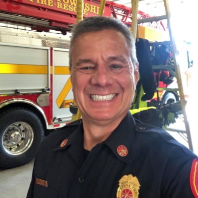 Asst. Fire Chief, Combat Challenge competitor, 2021 World 60+ Relay Champion. State, US and World record holder. Pitt fan and alumnus.