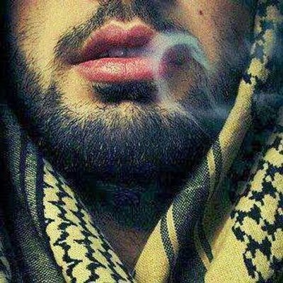 تستهن بالسلبيات البسيطة ، فأساس كل حريق شرارة صغيرة . احذر من نفسك قبل عدوك ، و انتبه الى صديقك قبل خصمك . لا ينمو العقل إلا بثلاث : التفكير والحب وصدق