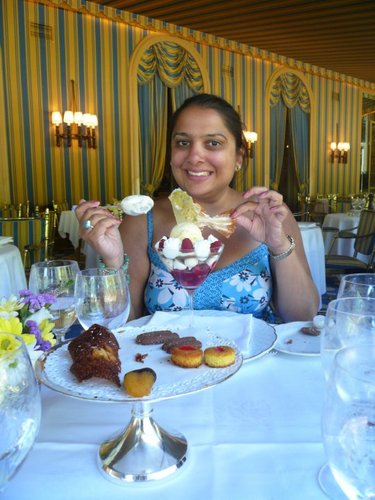 sacred_red's profile picture. 