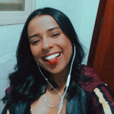 Gabbvianna's profile picture. 