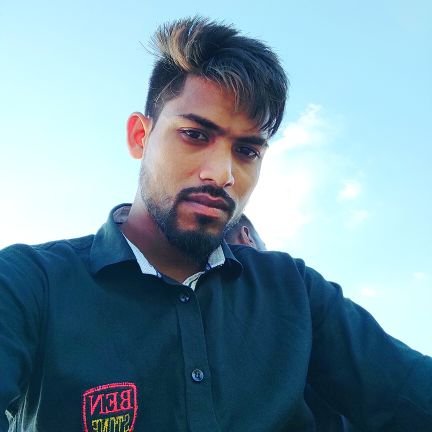 AlhajKhan0's profile picture. Men