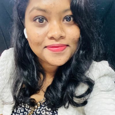 Someone who believes in❤,dreams,passion and a lot of tea.☕ A senior lecturer, freelance writer and a bookaholic who also loves food, travel, music and sleep.🎶