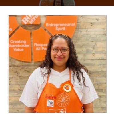 MenciasEvelyn's profile picture. DFC #5841 🧡 Outbound GWA. My tweets are my own thoughts 💭