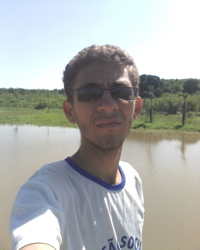 Sou Adventista do Sétimo Dia, Amo a DEUS, Gosto de Ouvir uma Musicas da Iasd... E sou formado em Fisioterapia.