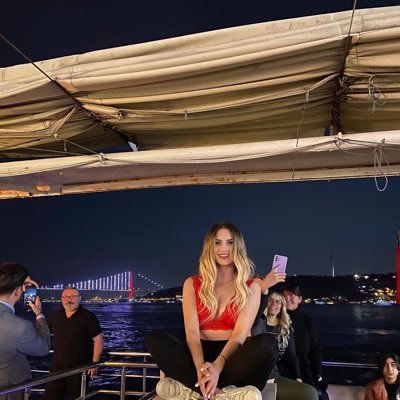 Ecem_0034's profile picture. 