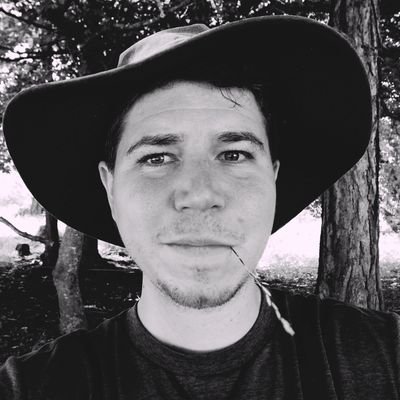 SirMetalHealth's profile picture. Papa von C. Auszubrütender Theologe. Nicht jeder, der wandert, ist verloren.