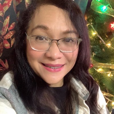 I'm a gen x mommy, finding beauty in midlife 💟
