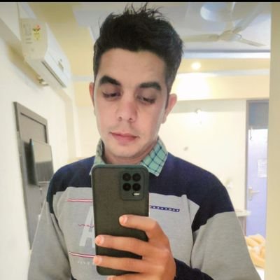 SamLuhach's profile picture. 