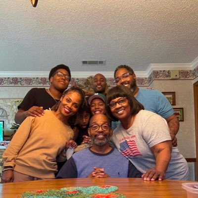 isthat_allen's profile picture. Forever Papa❤️‍🩹