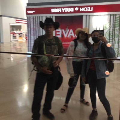 janet_htx's profile picture. note to self: get over it and love the process..
real note I follow on the daily 'save money and be frugal! except when it comes to food :)'