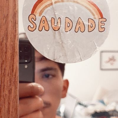 En cada família hay un gay, un drogado, una puta y un inestable mental. En la mía yo soy esas versiones🔞
