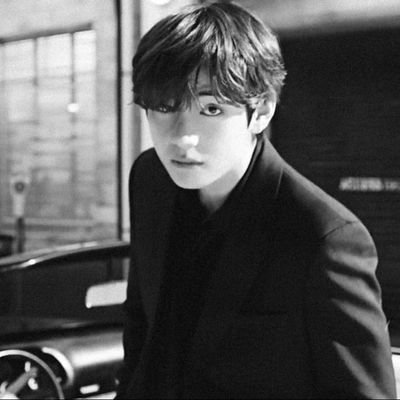 alondui's profile picture. someone