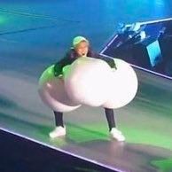 onshinebird's profile picture. 서로를 몰랐던 시간을 넘어