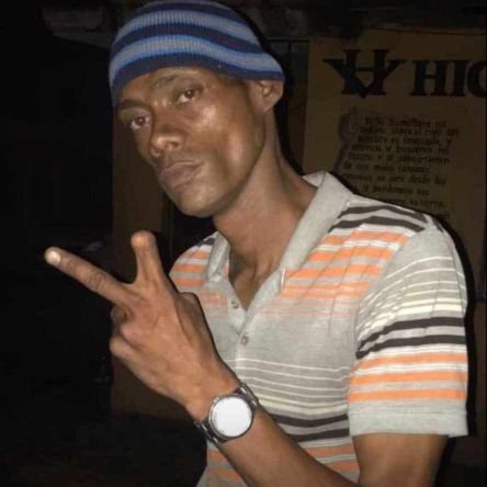 migbrea's profile picture. Tengo 6 hijos con 5 mujeres ,No trabajo,Soy alcoholico
y mariguanero,debo 60 mil de pensión no tengo
licencia,conduzco un civic del 98 soy ex convicto