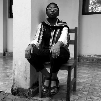 Esther ABUMBA MWIZA🇨🇩
slampoésie _GomaSlamsession
Co fondatrice _ElezaRDC
Coordo_MUsikanaKipaji 
Animateur communautaire
CollectifInitiativeConstruireEnsemble