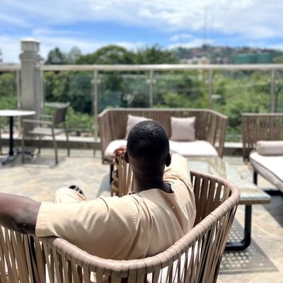 GOD |Family| friends| Music | football | @Arsenal | Just a curious human who will listen to your favorite song |Certified hustler | proudly Ugandan🇺🇬🇺🇬