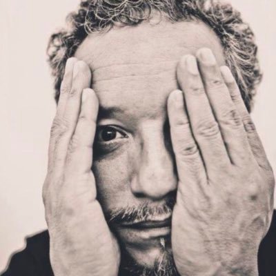 Diplomático, abogado, ex Comisionado anticorrupción CICIES/OEA, ex Director ODHAG, amante de la decencia y honestidad. guatemalteco. Tuits son personales.