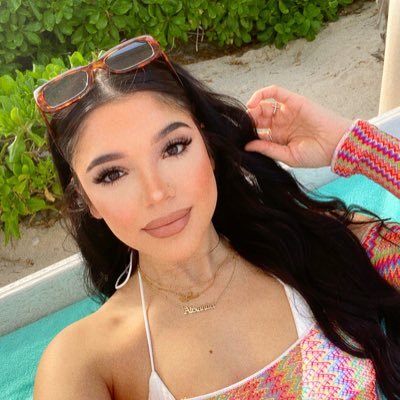 lizzzyestrada Profile Picture