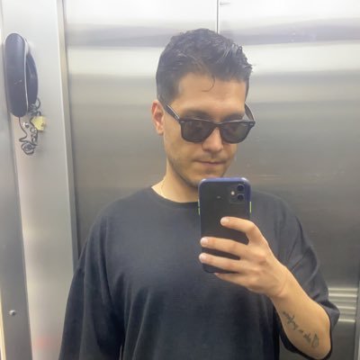 yigitozananar's profile picture. 