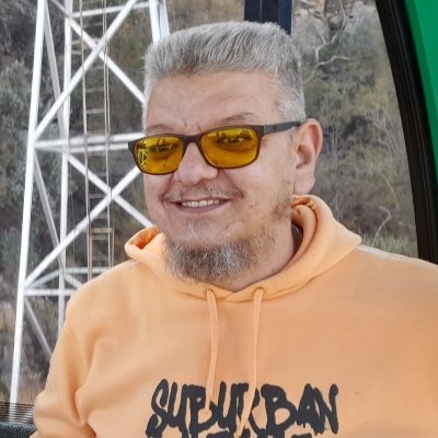 WoutervanderM12's profile picture. Interested in everything IT and Gadget related. 
Creating stuff from wood relaxes me.