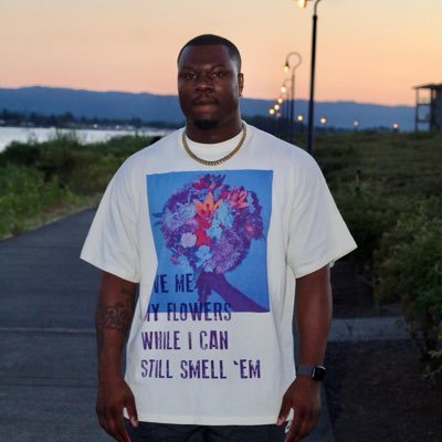 keepitsmooth16's profile picture. CREATE. LOVE. SERVE. 🌊🌊🌊 || Creatives unifying TOGETHER to create a Smooth Culture || Est. 2016 || Portland, OR🌹||