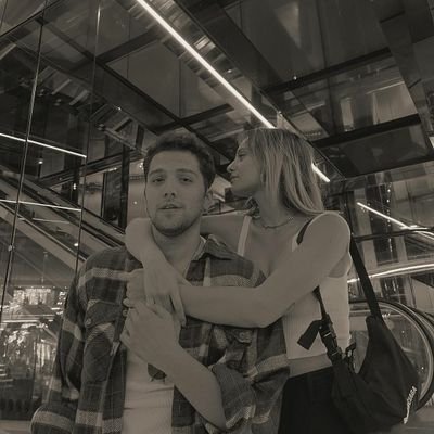 gyulyu_yashar's profile picture. cemre solmaz