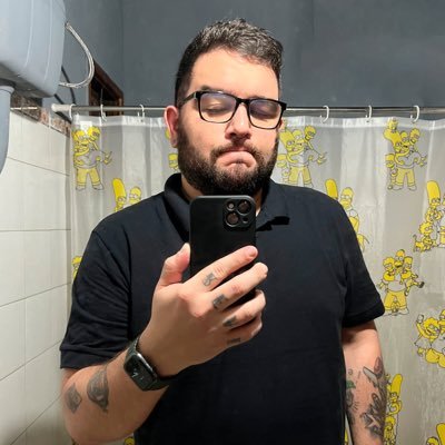 He/Him. 🏳️🌈 Argentino en Asu. Mi vida pasa en digital. Amante de los videojuegos, el cine y las series. Me encanta decir boludeces 24/7 🤝