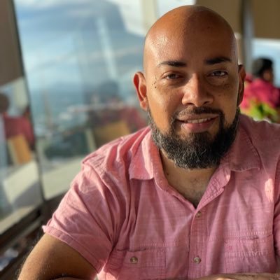 💻 Software Developer @ Ziff Davis📍 Based in El Salvador 🍰 Co-owner of a Bakery 🐾 Dog Dad to Taquito the Chihuahua