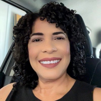 Spanish Teacher at Polk County School Board, Puerto Rican 🇵🇷, Married, Mom and Grandmother.. Encouraging students, 2 languages (Spanish & English)