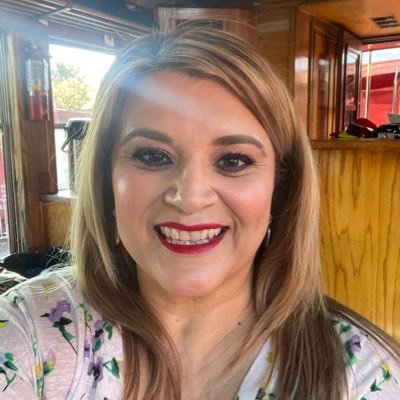 rosawalk's profile picture. Mom, wife, Proud Assistant Principal at Douglass Elementary, educated Latina, M. Ed., breast cancer survivor, and class clown