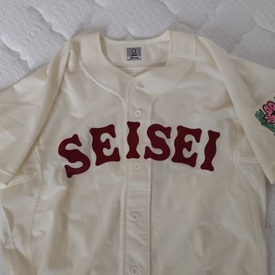 91年世代。薬屋でデータマーケティングアナリスト。石橋で飲んだくれるのが好き。
高校野球(公立進学高全般応援。鹿実、神村、熊工、長崎日大、近江、八王子、聖愛、日大山形なども好き)
プロ野球(阪神、楽天、中日)
MLB(MIL、CLE、CHC、CWS)