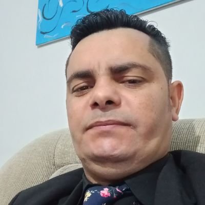 Sem o passado não existe o futuro, construa em seu presente a historia que você quer que seja contada daqui a alguns anos.