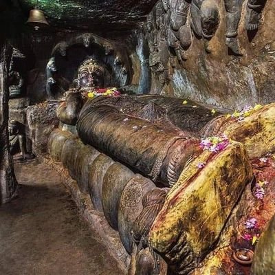 stayconnect4's profile picture. A raw mango person in a banana republic!!!