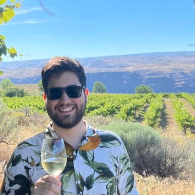 baguilar94's profile picture. Proud @CUNY student, alumnus, and employee. 🇦🇷🇺🇸