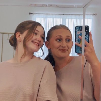 laurennpperry's profile picture. treat yo self