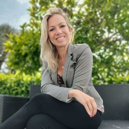 ETherapiecouple's profile picture. Julia Benard hypnose sexotherapie Therapie individuelle couplr
Seance en visio ou cabinet