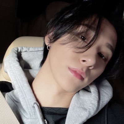 iimm0126's profile picture. 2n