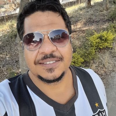 Músico, ATLETICANO, historiador
Norte Mineiro, Sanfranciscano morando em Divinópolis/MG