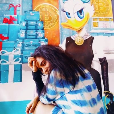 pamelyi's profile picture. Artist