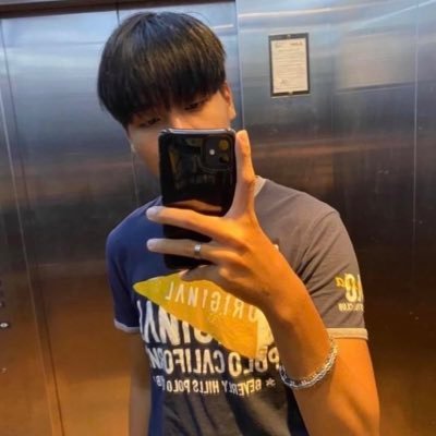 SenLany's profile picture. 