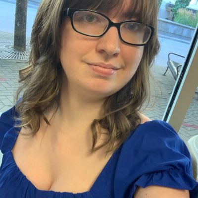 Britt98x's profile picture. “Has anyone seen the moon? Makes the night seem a little bit more... sexy.”