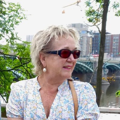 WAntwerpen's profile picture. Werkzaam geweest in onderwijs, pensioen, weduwe en kankerpatiënt. Fijne mensen om me heen. Hou van wijntje 🍷 en bruin fruit. ❤️ Italië